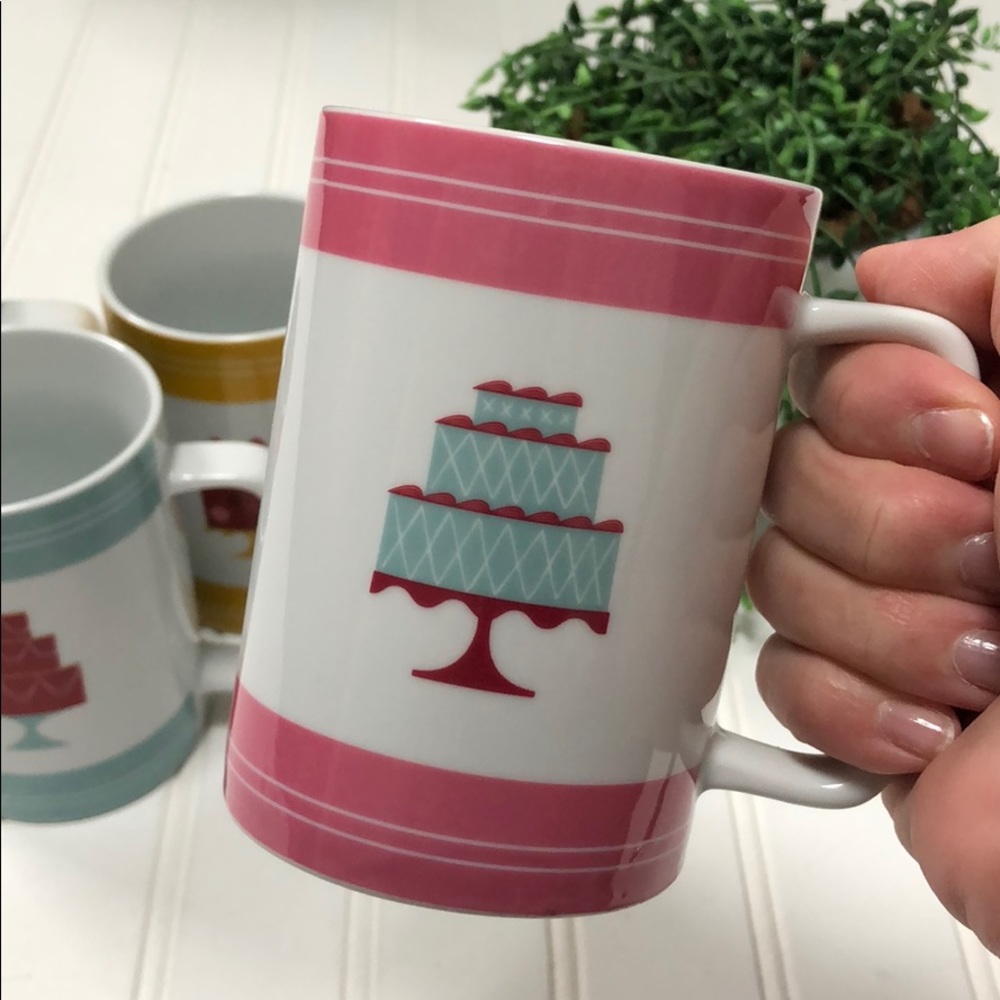 Cake Boss cups
